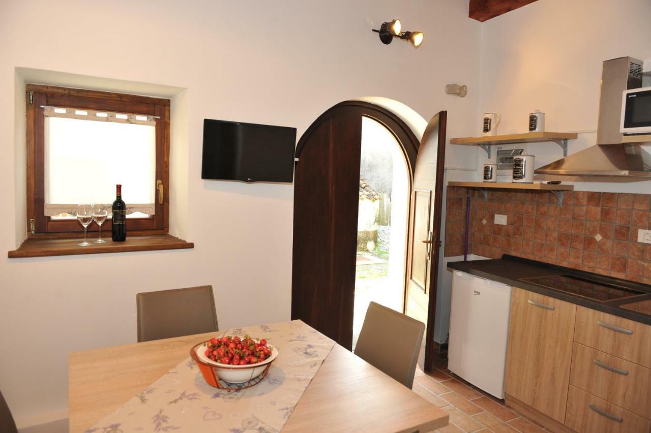Apartmaji Kumar Шмартно Экстерьер фото